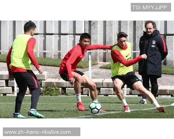 周潇足球：从青训到职业联赛的成长之路与未来展望